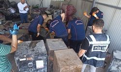 Enkazdan çıkartılan çelik kasalar açıldı