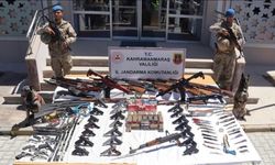 Evlerden cephane çıktı