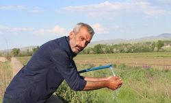 Muhtarlıktan oldu ama hizmete devam