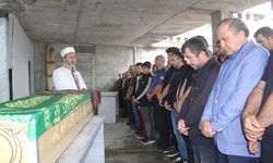 Sele kapılan yaşlı kadın toprağa verildi