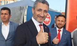 Sivas'ta Yeniden Refah Partisi'nde zehir-zıkkım istifa