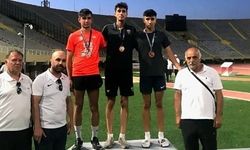 Sivaslı Atletlerimiz madalyaya doymuyor