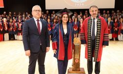 Tıp Fakültesi'nde mezuniyet coşkusu