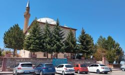 Sivas Abdulvahabi Gazi Cami çevresiyle turizme kazandırılmalı