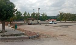 Cumhuriyet Üniversitesi'nde park alanı çalışması krizi
