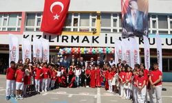 Sivas'ta İlköğretim Haftası coşkuyla kutlandı