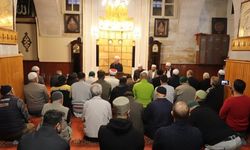 Sivas Ulu Cami'de seher vaktinde tüm şehitler için dua edildi