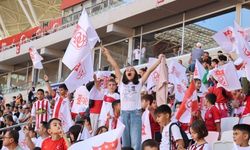 Sivasspor'a minik öğrenciler dopingi