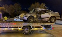 Feci Kaza İki Otomobil Çarpıştı 1'İ Ağır 4 Kişi Yaralandı