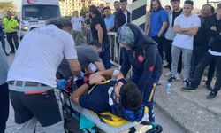 İki Otomobil Kafa Kafaya Çarpıştı 4 Yaralı