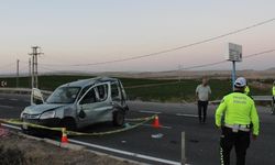 Öğretmenleri Olan Araca Kamyon Çarptı: 1 Ölü, 5 Yaralı