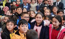 Sivas Kitap Günleri Devam Ediyor: Başkan Adem Uzun Ziyaret Etti