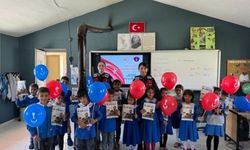Sivas'ta çocuklara Tim Jandarma filmi