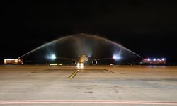Sivas'ta İzmir uçağı törenle karşılandı