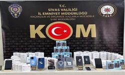 Sivas'ta kaçak telefon operasyonu