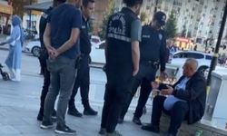 Sivas'ta meydanda alkol içene müdahale