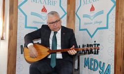 Sivas Valisi Maarif'te saz çaldı
