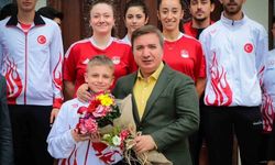 Sporcularda Valiye ziyaret