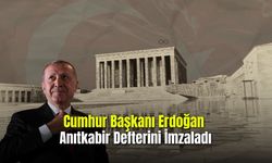 Cumhur Başkanı Erdoğan  Anıtkabir Defterini İmzaladı