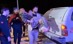 Kocasıyla Birlikte Kaybolan Yaşlı Kadın, 2 Kuzusu ve Tavuğuna Sarılmış Halde Bulundu
