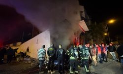 Mersin'de tekstil atölyesinde yangın: 4 işçi dumandan etkilendi