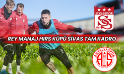Sivasspor Rey Manaj'la tam kadro
