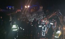 Tırın Altında Kalan 1 Polis Şehit Oldu