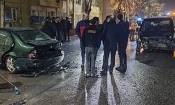 Huzur Mahallesi'nde Gece Saatlerinde Zincirleme Kaza: 1 Yaralı