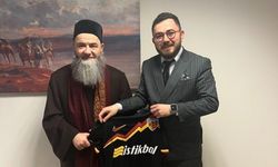 Kamuoyunda Cübbeli Ahmet Hoca olarak bilinen Ahmet Mahmut Ünlü