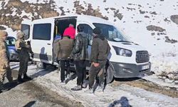 Sosyal medya paylaşımından yola çıkan ekipler kaçak göçmenleri yakaladı