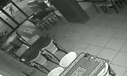 Patronuna kızıp iş yerine molotofkokteyli attı