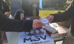 Sivas'ta Regaib Kandili'nde AGD ve MGV'den helva ikramı