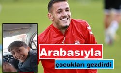 Sivassporlu Rey Manaj'dan çocuklara jest