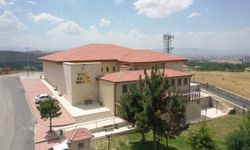 Kültür merkezine dönüştürülen eski cezaevi depremde can simidi oldu