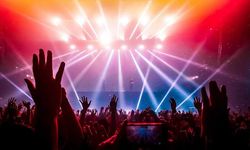 Ünlülerin yılbaşı konserlerinden istedikleri ücret dudak uçuklattı