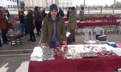 Para koleksiyonuyla dikkat çekiyor