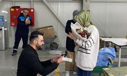Tekstil fabrikasında evlilik teklifi molası