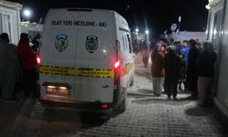 Bıçakla Polise Saldırdı!