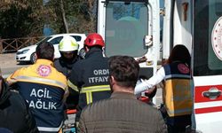 Feci Kaza Çocuk Dolu Minibüs Kaza Yaptı