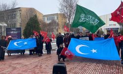 Sivas'ta Öğrenciler Yürüyüş Yaptı