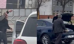 Biri Bagajı Diğeri Tabancayı Çekti