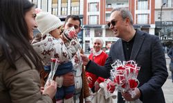 Sivas Belediyesi'nden 8 Mart'ta Sivaslı Kadınlara Çiçek