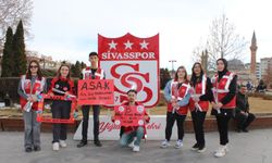 8 Mart'ta Sivasspor Ruhu: Dernek Üyelerinden Anlamlı Poz