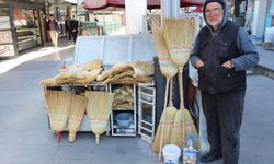 Sivas'ta Yarım Asırdır Ticareti Aşkla Yapıyor