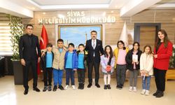 Minik kalemlerden renkli düşler