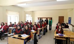 Erdoğan okul okul gezip uyardı! Öğrencilere o 3 kritik mesaj