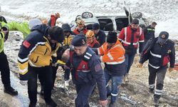 Aşırı hız kazaya sebep oldu! Yaralılar var!