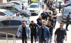 Metrelerce kuyruk oldular! 14 milyonluk vurgun! Adliyedeler