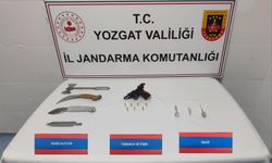Komşudaki arabadan cephane çıktı