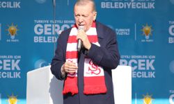 O pankarta sahip çıktı! Erdoğan'dan eleştirenlere sert sözler